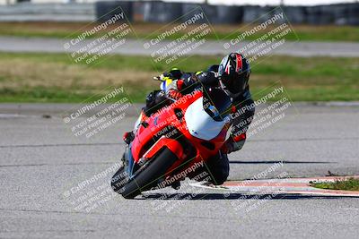 media/Jan-21-2023-Fastrack Riders (Sat) [[fcf3f88a30]]/Level 2/Session 4 Turn 6-Mountian Shot/